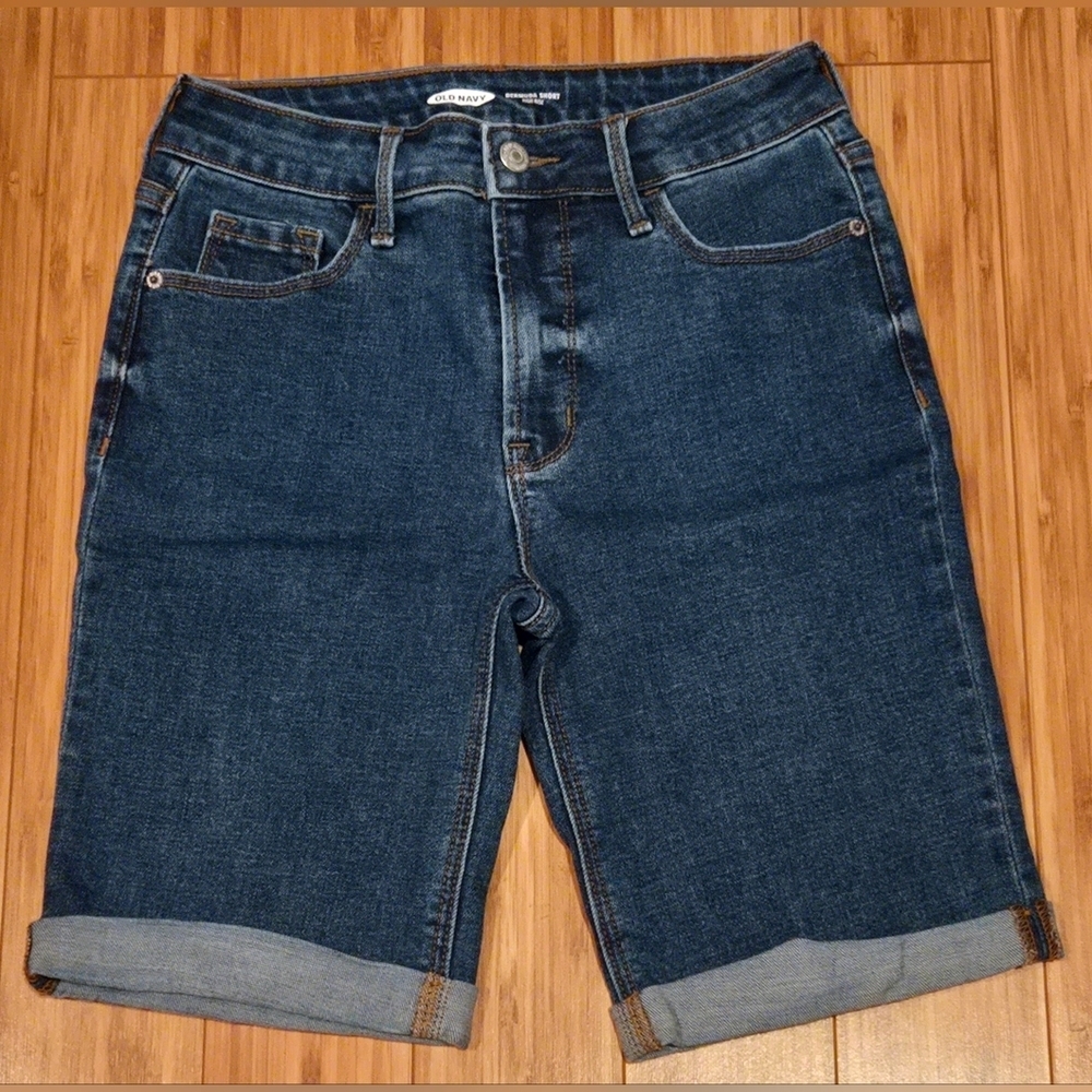 NWOT Old Navy Denim Blue Jean Shorts